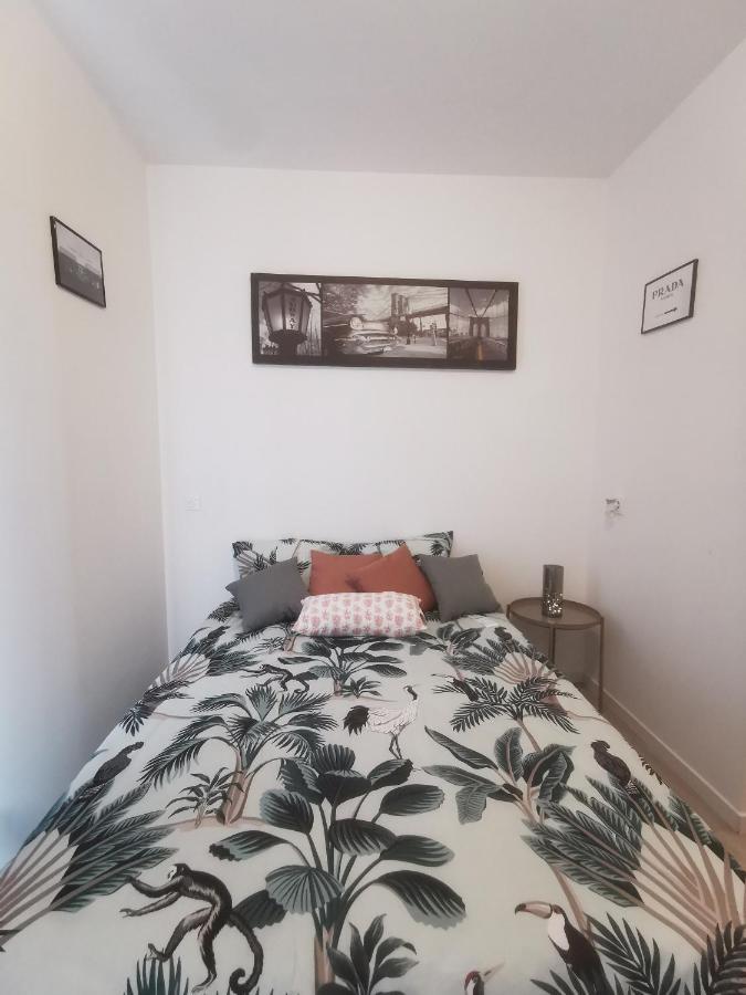 Appartement Cozy En Plein Centre Ville Amiens Exterior foto